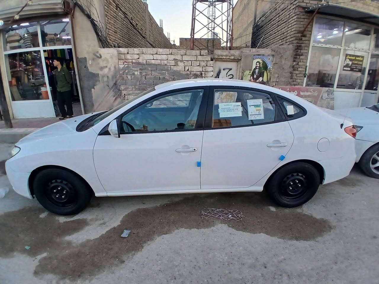 السلام عليكم النتره ٢٠١١ وارد خليجي مكفوله سيارة جديدة شرط الفحص ماعده بيها ملاحظات بسيطه
سعر ١٠٨ وبيها مجال بسيط 
سيارة بسمي 
الرقم ***********
