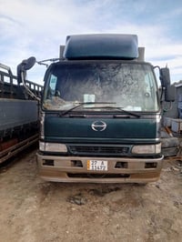 #للبيع هينو طيره 70 سوبر لا صرف ولا بخار قماره انكر جديده  تخم تاير 19...