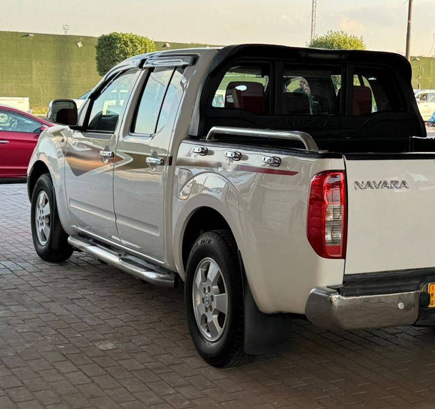 للبيع نيسان نيفاره 2009 رقم بغداد  دولي  سنويه مجدده سياره  ماشيه 100 كله على وضع شركه كهربأيات ميكانيك كير وتو محرك كله جديد تدفه تبريد ❄️ مكفوله كفاله عامه  عده ذيول خلفيه صبغ كله على وضع شركه بلاديه   سياره جديده معنه لكلمه فول  تحكم سترين شاشه حساسات شاير بل مري سياره جديده مجنيه مال بيت مكان بغداد 
سعر $  110 $ بيه مجال حك جيه
رقم الهاتف📱  ***********
 ﴿ غير متواجد عله فيسبوك ﴾
