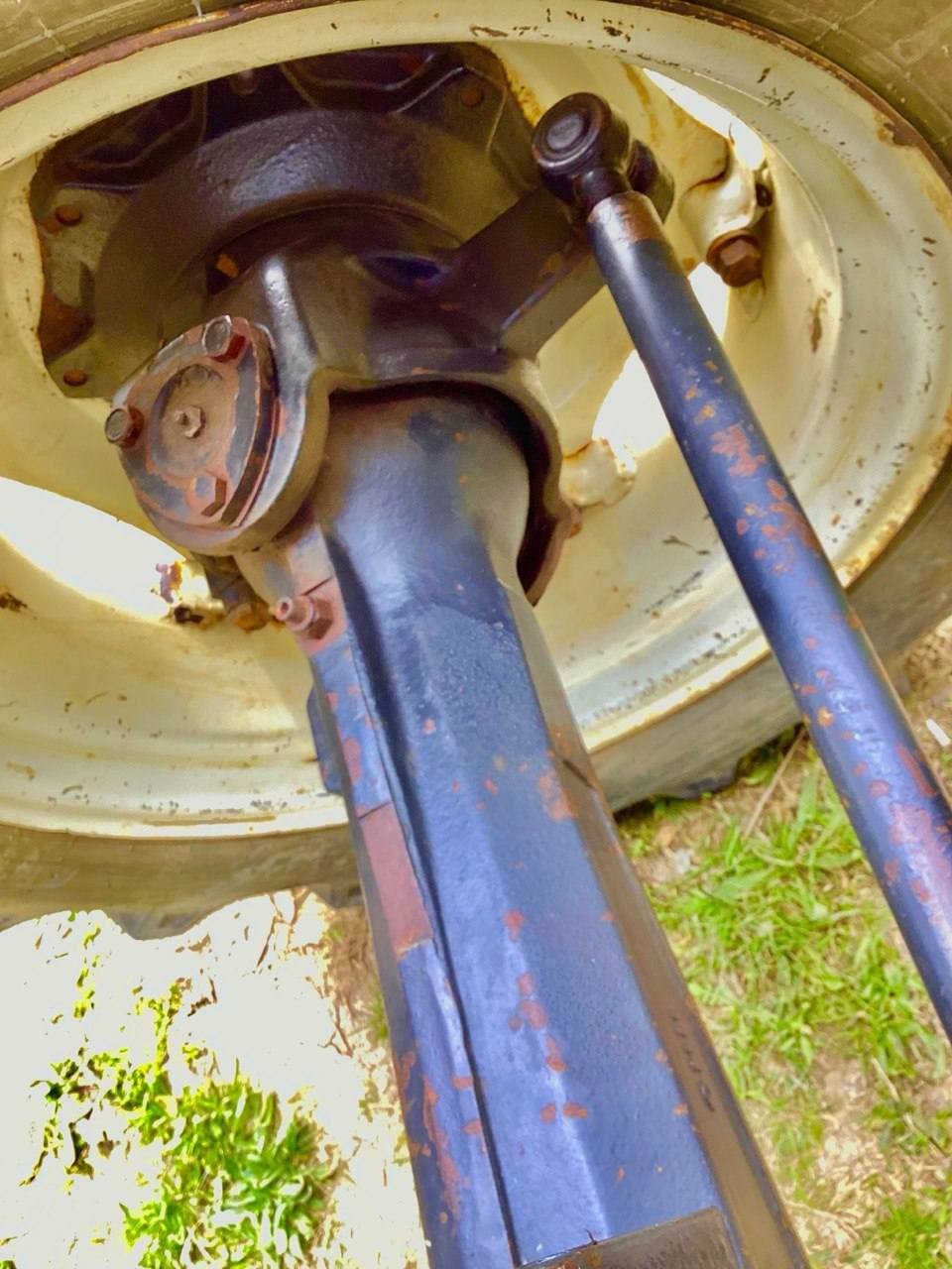 السلام عليكم
للبيع مكينه انيوهولند ٨٠
موديل ٢٠٠٩ رقم قادسيه 
حره المكينه سنويتها لل٢٨
كير اكسل جهاز بالشرط
قطرت بخار ما بيها
تخم تاير امامي جديد ما مشتغل
للأستفسار أكثر ***********
