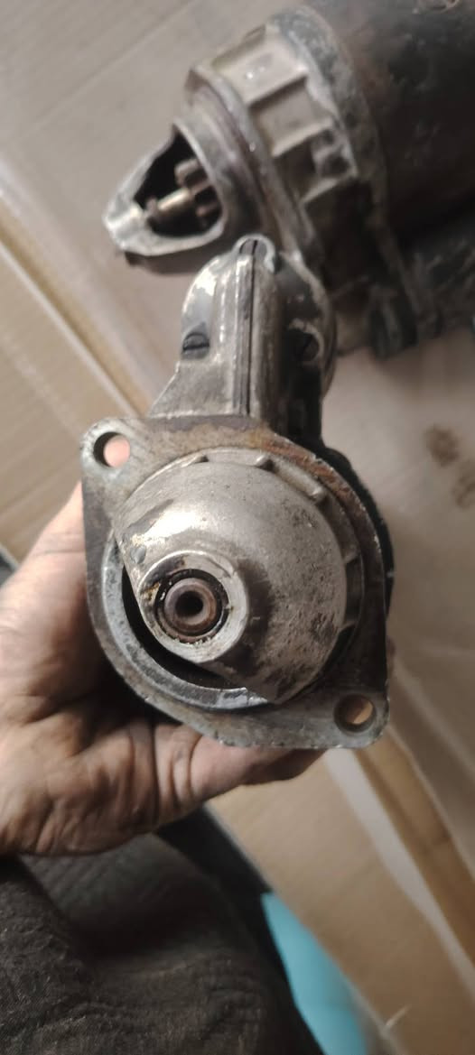 سلف بي ام  سعر الوحد ٥٠ الف
***********
مكاني البياع
