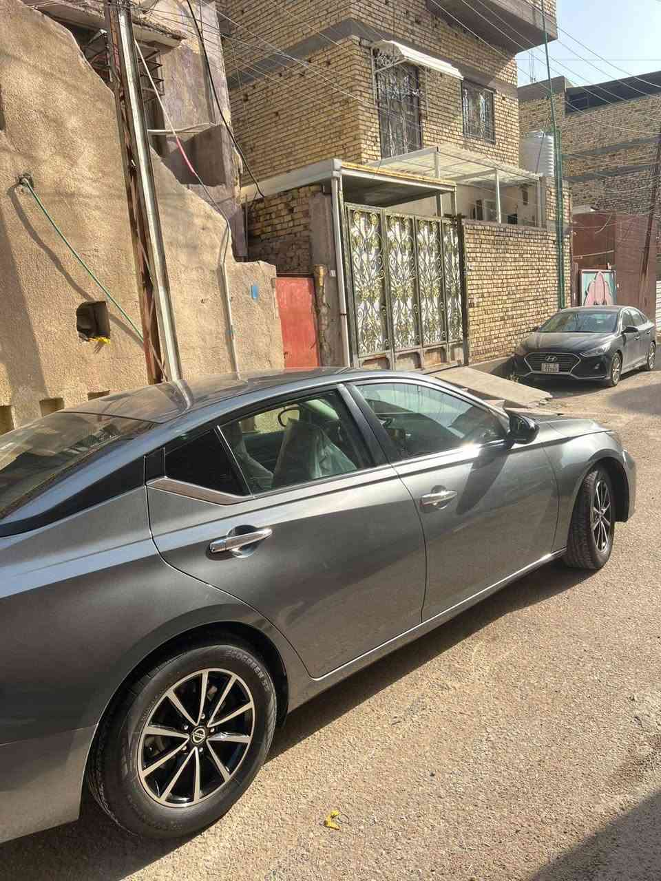 نيسان التيما 2023 مواصفات S بصمة تشغيل عن بعد -تحكم ستيرن—رادارات جانبية -حساسات خلفية-شاشة لمس-حساس اطارات-تحديد مسار-تحديد سرعة-كاميرا خلفية-رادار امامي وبقية المواصفات المعروفة S السيارة حادثهة موضع بالصور الجامبغ الامامي والدعامية الخلفية وبارد قليل كلش بالصندوق وطخة بنهاية الباب والجامبغ الخلفي اقل الشبر مبينة بالصور السيارة ما بيهة قطعة مبدلة السعر 150 وبي مجال  العنوان السليمانية سرجنار
***********
*********** السليمانية, العراق
