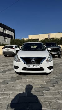 نيسان سني هندي موديل 2021  ماشيه ١١٦ الف سياره حلوه نظيفه بدون لا صبغ ...