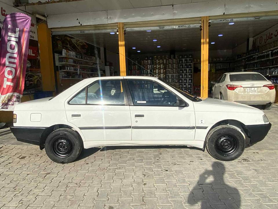 سيارا بيجو ايراني سنويه مه متهي 
دفتر بنزين بيها بشرط كير و محرك كاردن جديد بدون ضربا شرط تحويل و وكاله 
رقم موبايل 
***********
*********** كركوك, العراق
