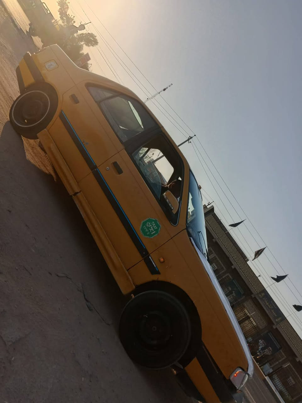 السلام عليكم بيجو 405 للبيع موديل 9 باسمي شرط المداور ايش وقت ما تريد رقمها جديد نجف  مكينه وقير وحداديه نعمه من الله مصفرها وغرامات مكلف بالنشر هذا رقم صاحبه *********** السعر 27 وبيها مجال
