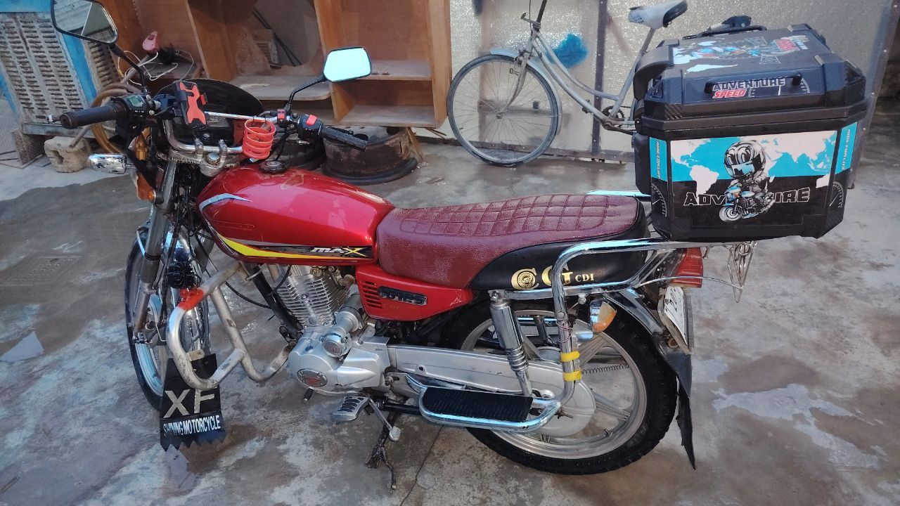 السلام عليكم ماطور ابو الكله للبيع 
موديل 2019 محرك مامفتوح نضيف نشاط خير من الله 
اشاير و لايتات شغاله بس اكو خلل بلكهربائيات مادري كتف مادري باتري هندر واحد يشتغل ماطور ما متعوب من الشغل للبيت فقط سعر 400 و بي مجال
***********
