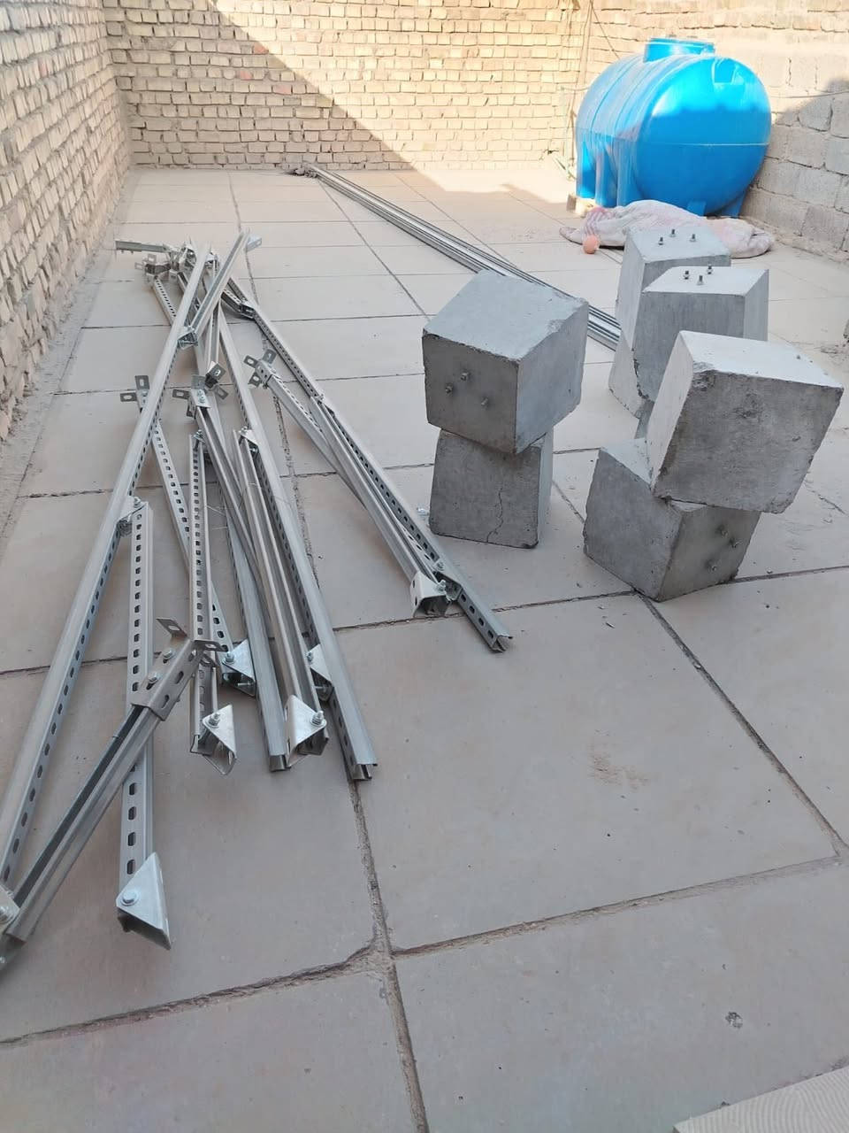 سلام عليكم طاقة شمسية للبيع لاستفسار *********** الرقم واتساب فقط او المراسله على الصفحة
