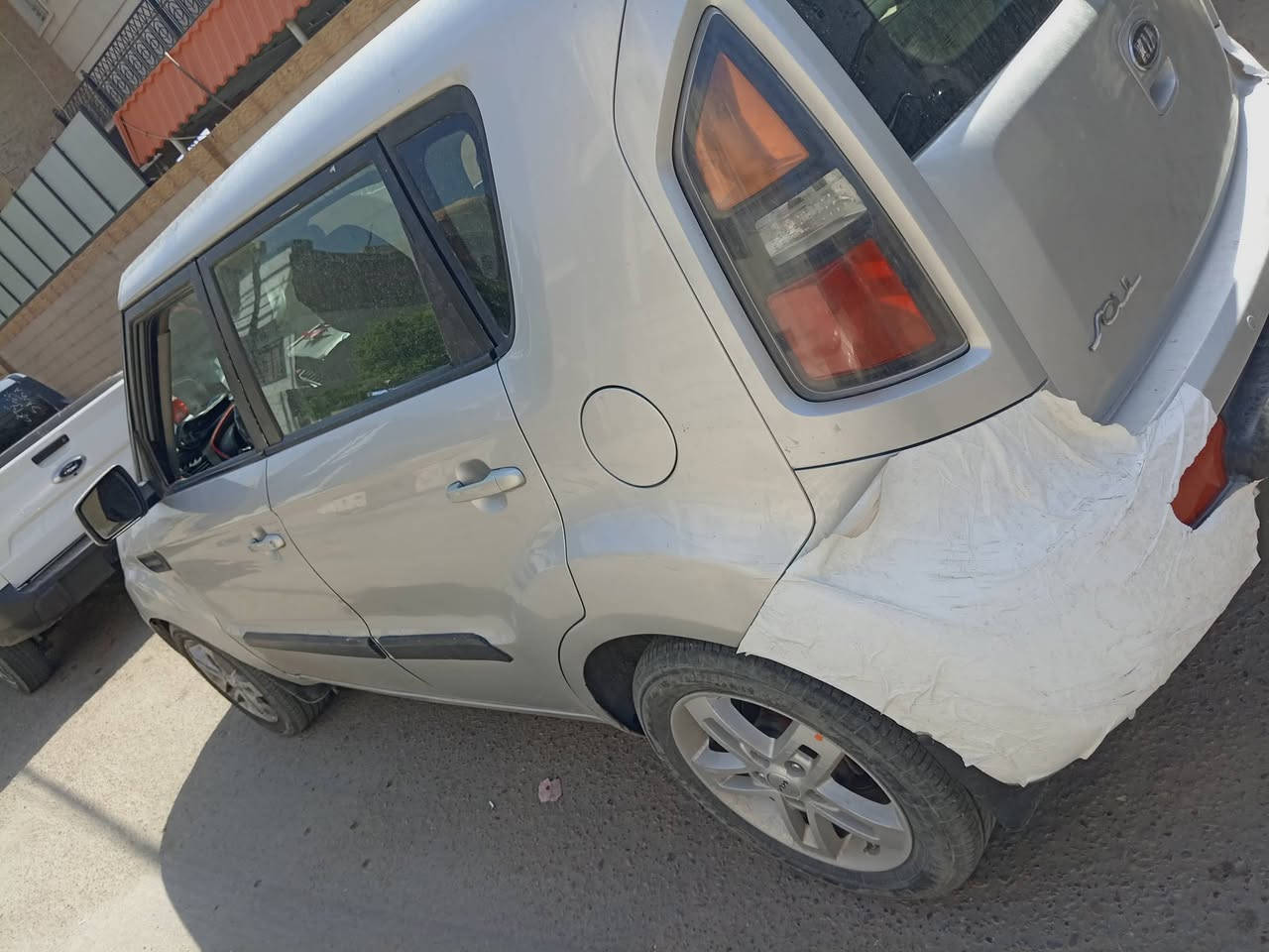 صول ٢٠١١ وارد امريكي للبيع
حادثها جاملغ وربع البنيد مصبوغة حزام
مكينة كير صدر كله نضيف
تبريد بي مشكلة بالوحة م يتجاوز سعرها ٥٠ الف
زوج تايرات جدد
ماشية ١٤٢ الف
مكاني بغداد الحرية
رقمي ***********
رايدها ب٨٠ ورقة بأسمي السيارة
