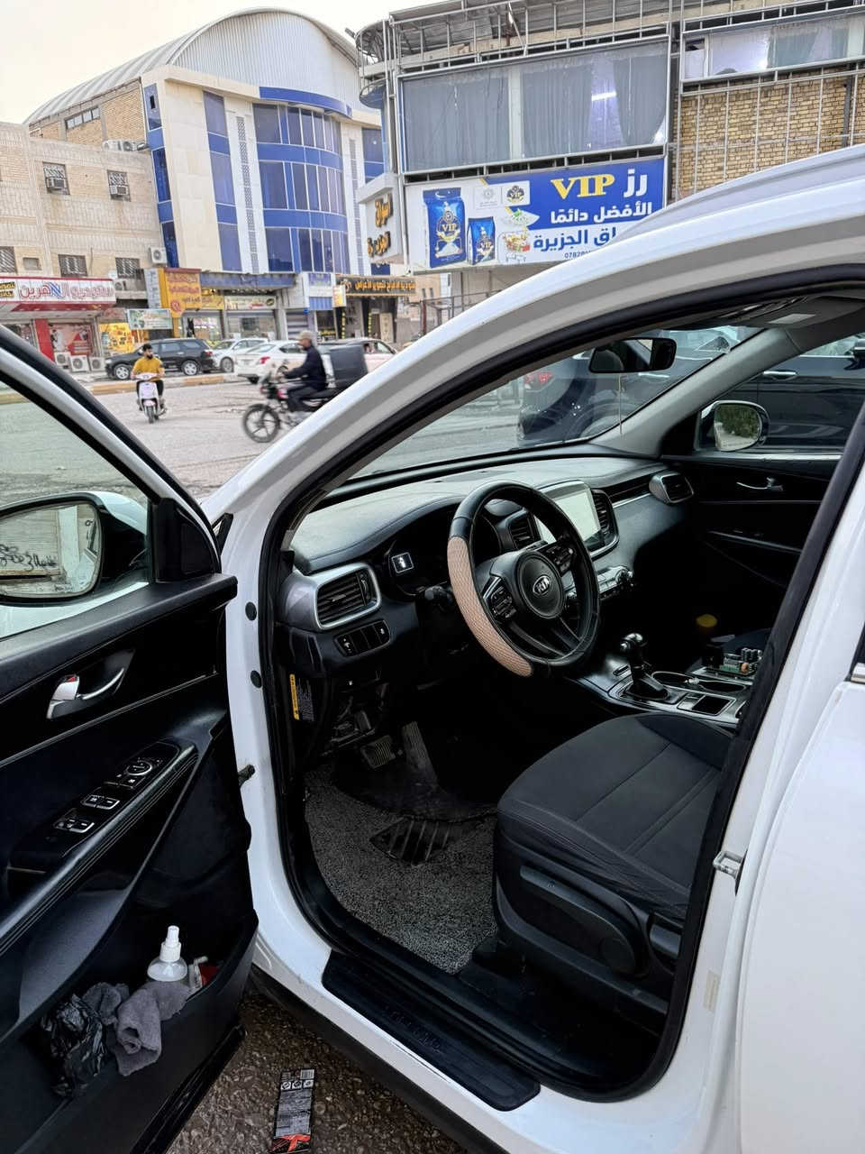 سورنتو 16
4 راكب محرك 4 بيها جاملغ وبنيد 
ذي قار السعر 145 هاتف ***********
