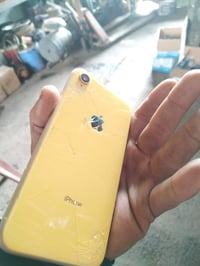 آيفون XR • بطاريه ٧٦٪ • فيس ايدي شغال