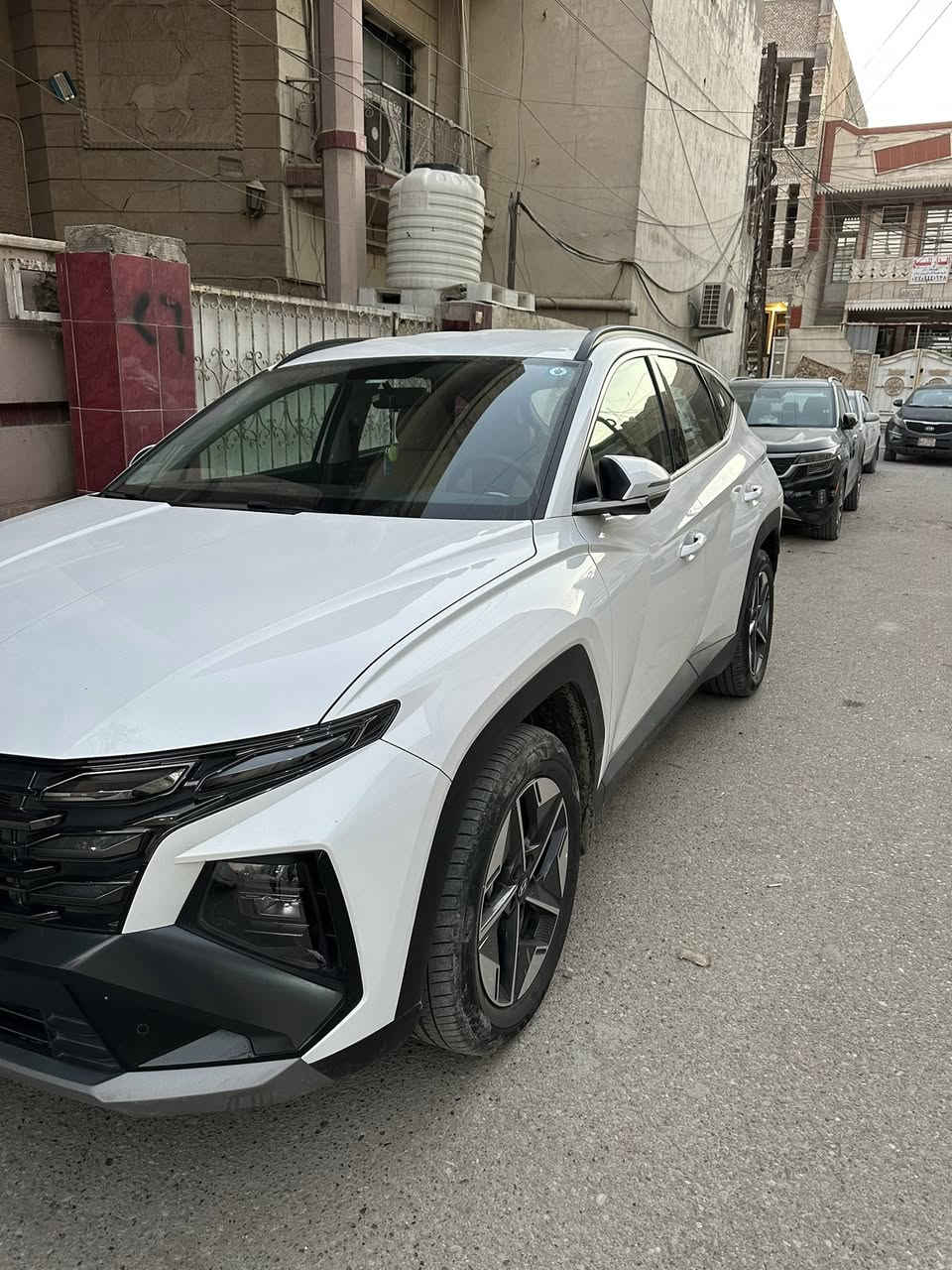 السلام عليكم
للبيع توسان 2025 ضمان رقم بغداد الجديد باسمي تحويل ثاني يوم 

ملاحضه / السيارة بيها تبديل رواجز بالشركه تحت الضمان والوصل مالتها موجود وبيها شخط مبين بالفيديو غير ذني ماكو 

ماشيه 17 الف سعرها 215 قفل من الاخير مكان السياره بغداد الشعب ***********
