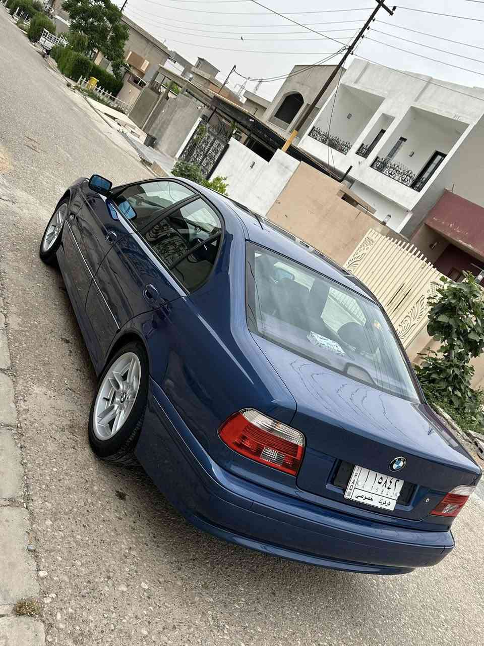 سياره BMW
موديل ٢٠٠٢ ماشيه ٢٣٠ الف حقيقي رقم كركوك قرار ٤٨ يعني بس وكاله بدون ضربه مضبوغ جماليه صور قبل صبغ موجود محرك ٥٢٥ بلاد محرك و كير و تبريد و تدفئه كلشي شرط بطاقه بانزين موجود 
مواصفات واضحه من صور فقط سلايت مابي مكان سيارة كركوك قضاء الدبس 
سعر ٨٢ مجال قليل 
تلفون ***********
          ***********
