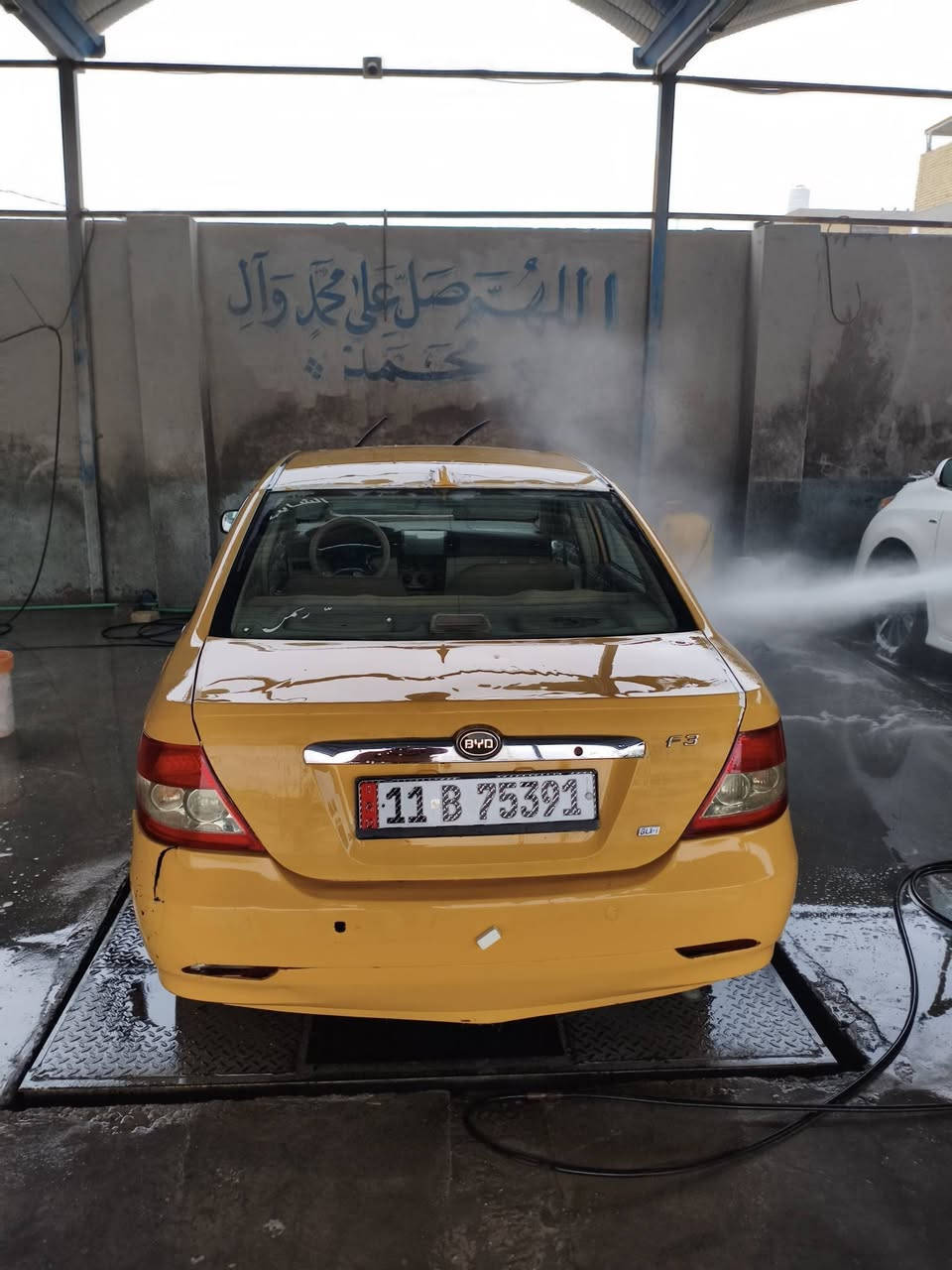 بي واي دي f3 موديل 13 سوينه ساقطه صارله 2شهرين ب اسمي سعر55 مفوله سياره مكينه وكير مكفولات 
***********
