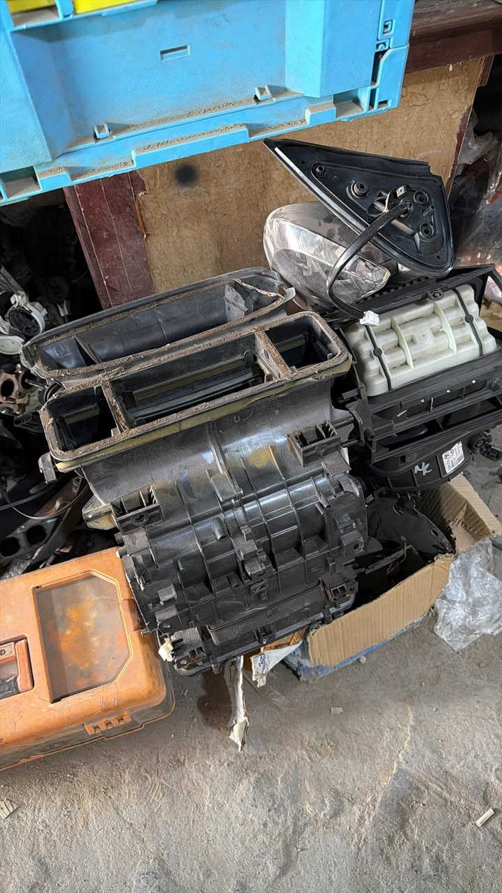 الهايلوكس مو سيارة عادية…
الهايلوكس شغل، تعب، رزق 👊

وإذا تريدها تبقى قوية وتتحمل الحر والصحراء والتحميل؟
تعال لـ مخزن البادية

قطع أصلية 🔧
سعر مضبوط 💰
خبرة تعرف شنو تحتاج سيارتك بالضبط 🚗

لا تغامر بقطعة تعبتك بالطريق!
اختار الصح من البداية ✔️

📍 الصناعية – البصرة
📞 ***********
