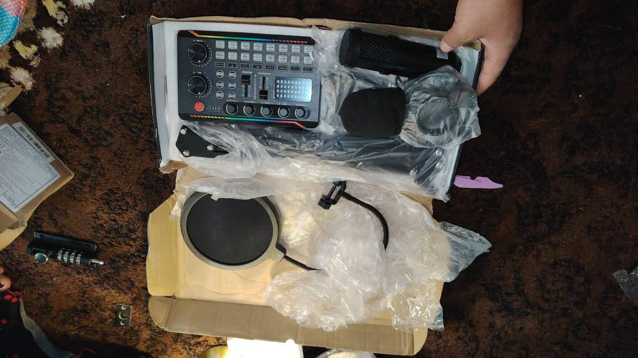 مكسر صوت كامل ملحقات 40 الف فقط


**إذا كنت صاحب هذا الإعلان وتريد حذفه لأي سبب، رجاءا أرسل رسالة إلى الدعم الفني**