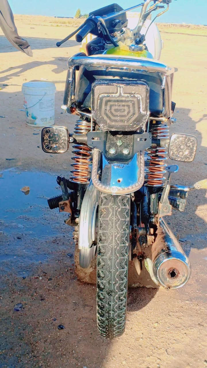 سلام عليكم دراجه سيفان 5كير كلك دراجه كامله كهرباءيات كله شغاله مكينه نكره سلف جيس مكاني كربله طريق كربله نجف عمود1175سعر 500قفل رقمي ***********
