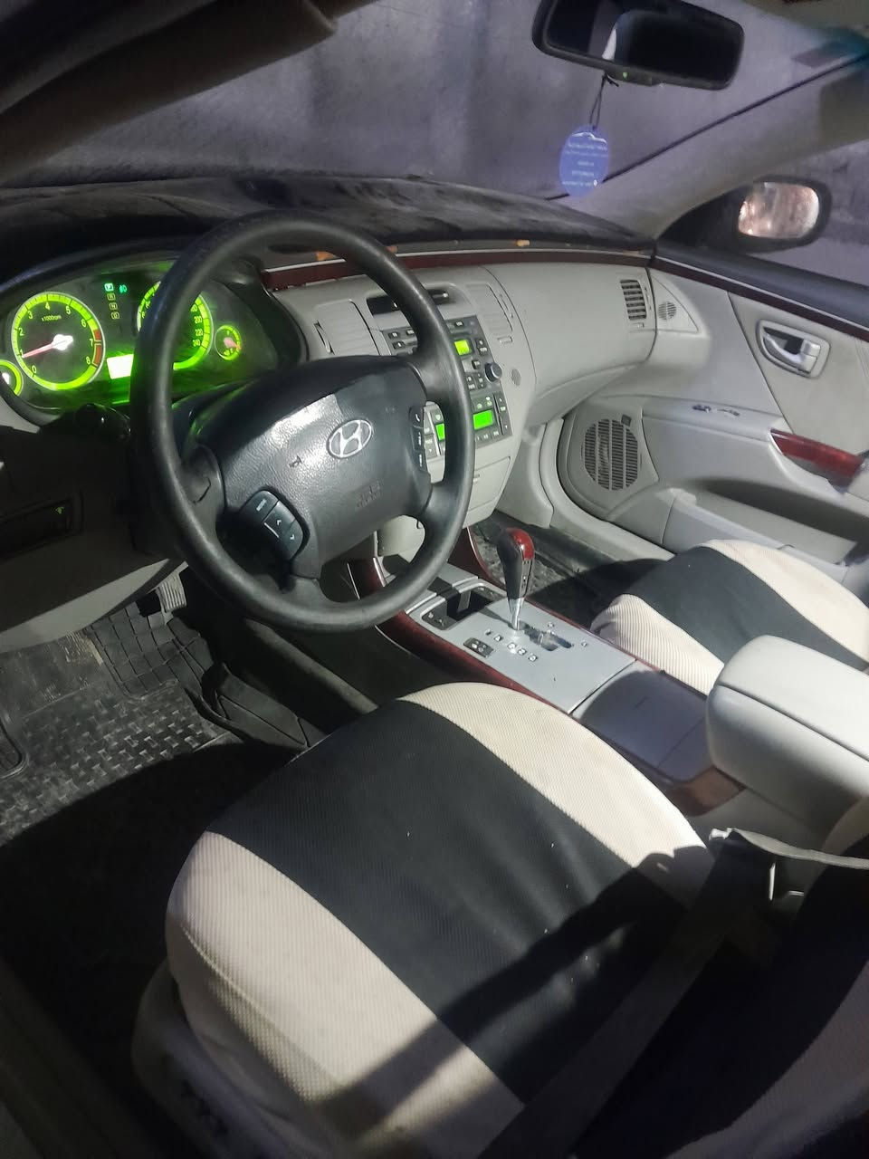 ازيره خليجي ٢٠٠٨رقم بغداد بسمي فول مواصفات كير ومكينه نضيفات سعر ٦٠وبيه مجال الشراي م***********
