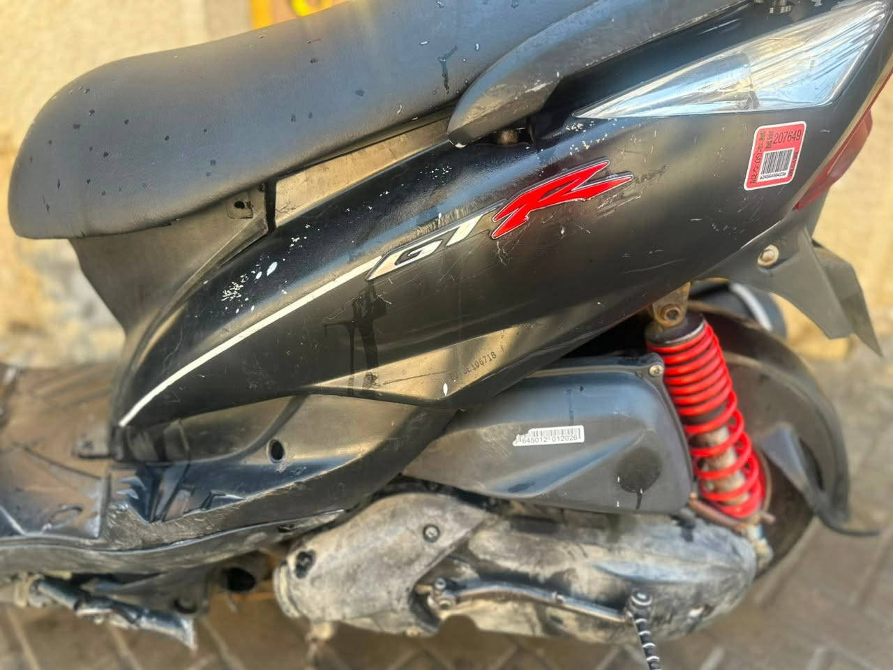 دراجه GTR رمبه كلها مختمه ✅✅مستعجل على بيعته كلشش 🤷 
كهربائيات كلها شغاله شك الكاع ✅ 
مكينتها ما مفتوحه بلاديه اطك بل كاع ✅
سلف بصمه ✅ شغال 
اناره الدراجه ✅شغاله
دبلات تخبل ✅
شلعتها تموت ✅
هورن ✅ 
دراجه عوزها بس خيال
عنوان بغداد رقم واتس ✅ ***********
