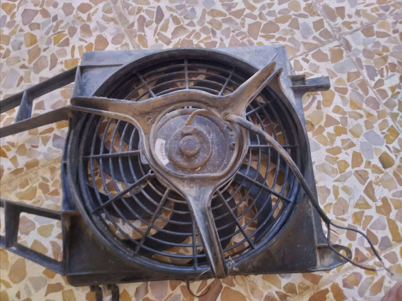للبيع سعر ٢٥ عنوان القوسيات. عاصفة حجم وسط


**إذا كنت صاحب هذا الإعلان وتريد حذفه لأي سبب، رجاءا أرسل رسالة إلى الدعم الفني**