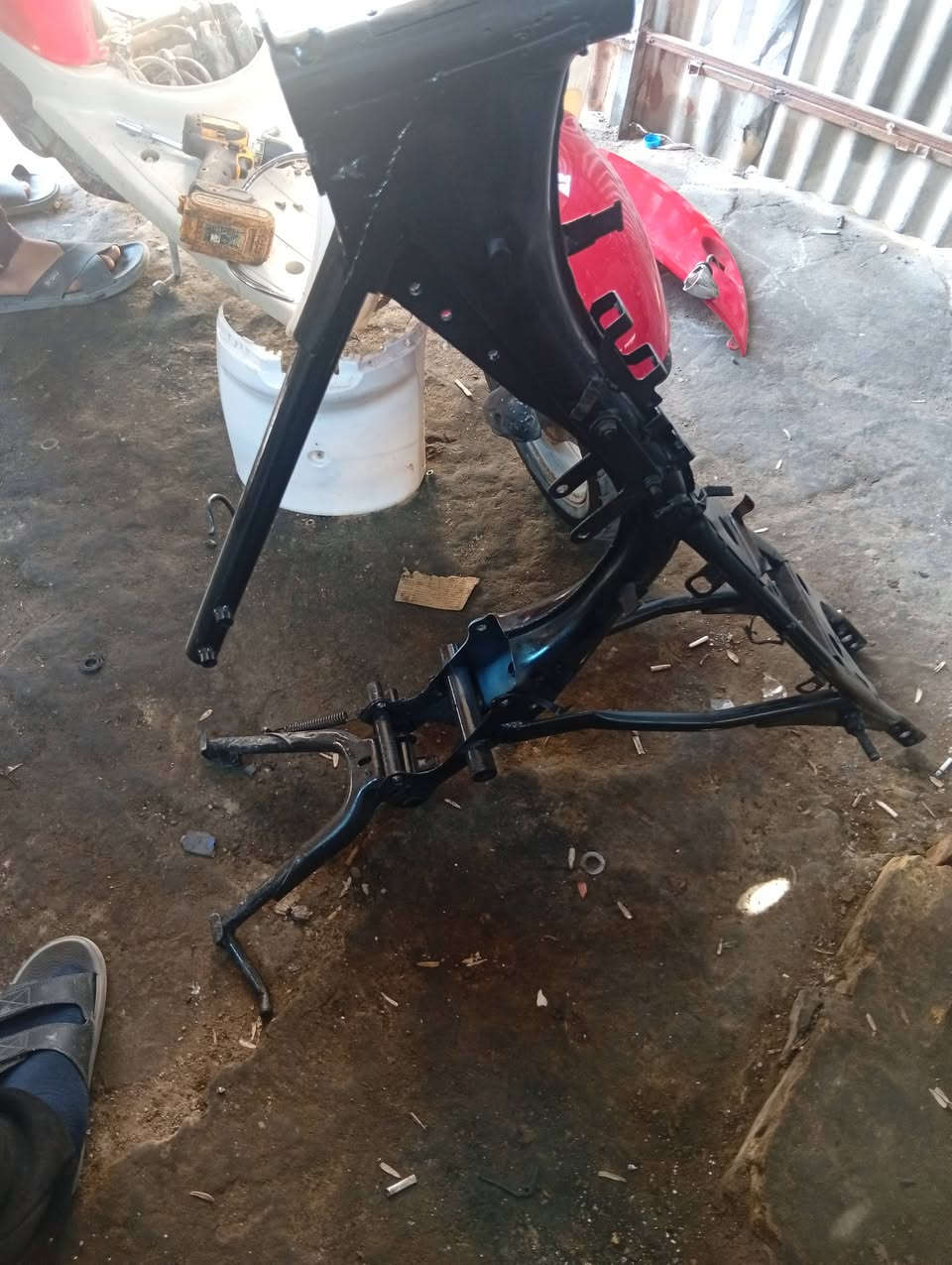 سلام عليكم ورحمه الله شاصي اورق سكنار البيع مكان شاميه ***********
