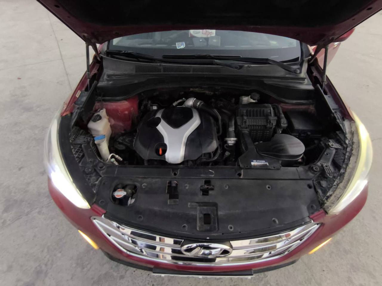 سلام عليكم سنتافي 2015 وارد امريكي ضرره جاملغ وبنيد مصلح وجاملغ مبدل فقط سنويه 2030 رقم كربلاء فول. مواصفات.                                                            1 كشنات جلد اسود.                                                 2 بنوراما.                                                          3جنطه كهربائيه.                                                    4 ثلاث وضعيات قياده( ايكو سبورت عادي)                        5 تتفئه ستيرن وكشنات خلفي وامامي.                             6. كشن كهربائي.                                                    7. دفع رباعي.                                                        8نضام نزول منحدرات.                                                9بصمه تشغيل.                                                       10 بصمه ابواب.                                                   سياره جاهزه ربع ما تذب عليه عنوان المدحتيه الحمزه الغربي عٌ السعر 135 وبيه مجال. رقم هاتف***********6
