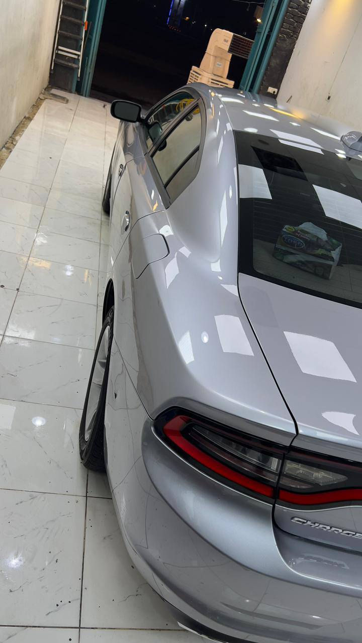 السلام عليكم اخوان
چارجر اسمنتي موديل 2017 اصل 2016
السياره معوقين رقم بصره وكاله او تحويل، جاهزه كير محرك حداده تخم تاير  تدفئه تبريد السياره جاهزه وكامله السياره كلين دخلت تقرير تعمل وتسير بالعراق صار بيها حافة الباب مثل ما موضح الباقي مكفول
مكان السياره ميسان
الرقم ‏‪***********‬
السعر 160
