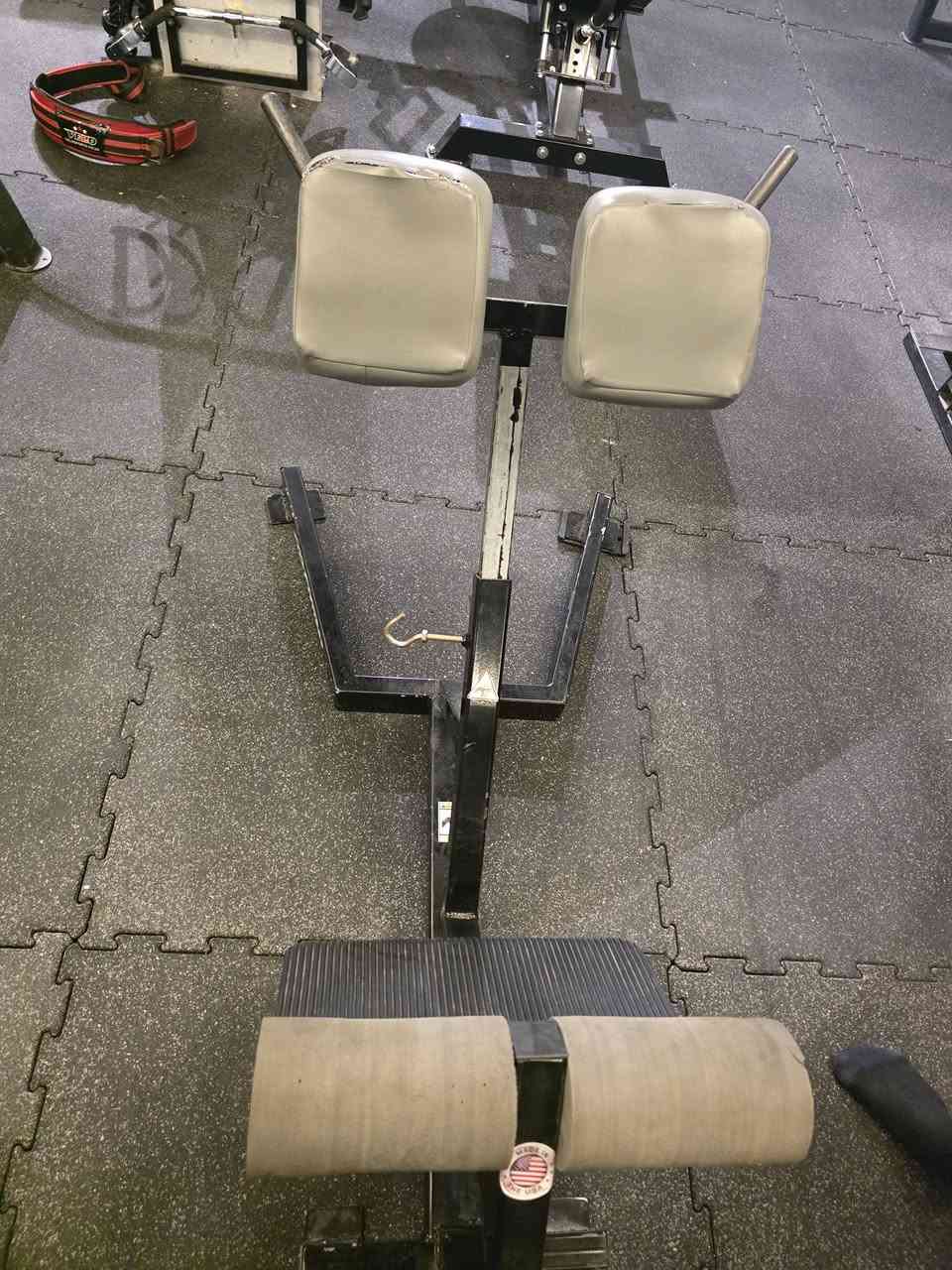 دواخل و خوارج مزدوج ٦٠٠ الف
باك ارج و مصطبة بلوفر ٥٠٠ الف
***********
اربيل
