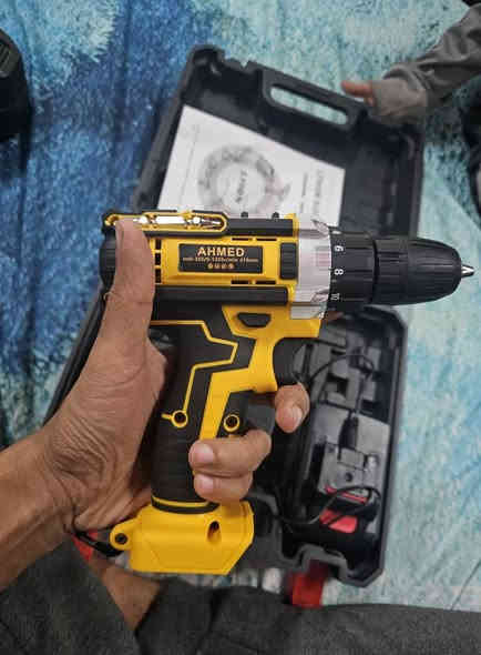 ١٣الف
فتح وشد
كامل بطارية وشاحن ودريل 
***********
