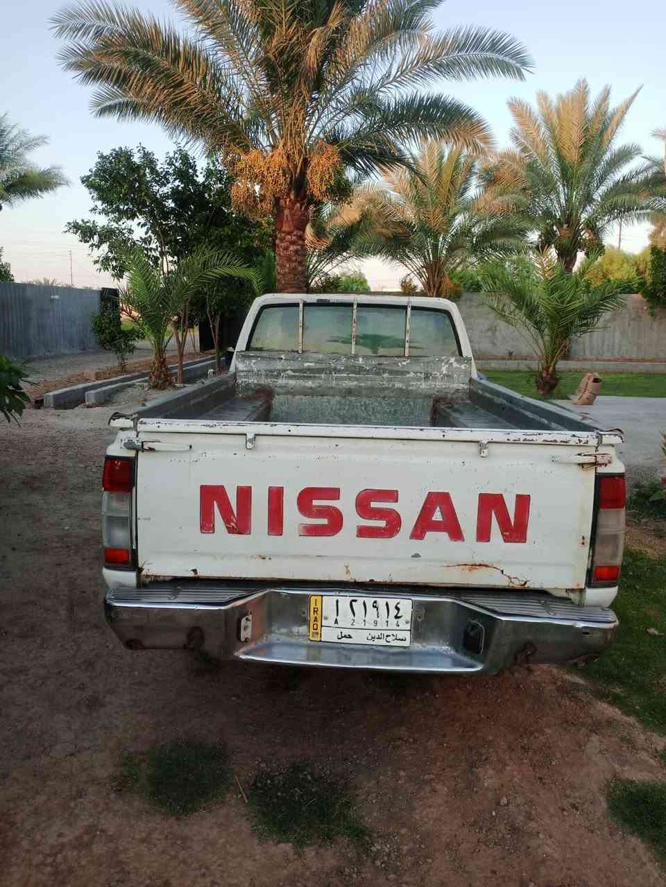 نيسان  ٢٠٠٢  بلاديه
السعر ٦٥وبيه مجال حك الجيه

***********
سنويه ل ٢٧

المكان صلاح الدين قضاء بلد يثرب
