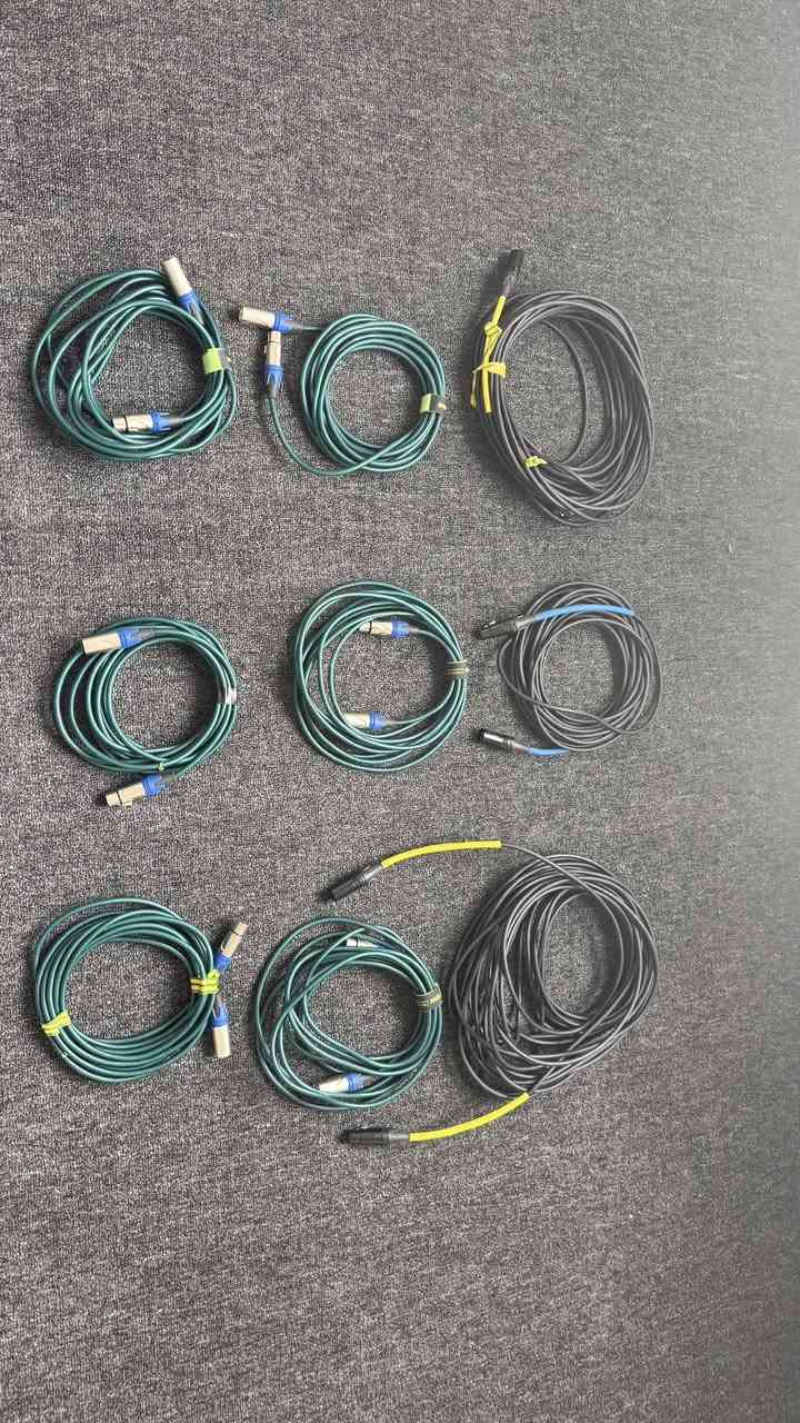 السلام عليكم
كيبلات صوت نوعيتين
نوع الاول BNK طول كيبل ٥ متر 
عداد ٦ كيبلات سعر كيبل واحد ١٥ الف 

نوع الثاني كيبل صيني امتياز 
و فيش نيوترك اصلي 
كيبل طول ١٦ متر سعر ٤٥
كيبل طول ١٨ متر سعر ٥٠
كيبل طول ٧.٥ متر  سعر ٣٠ الف 

مجموع كلهن ٢١٠ الف 

لمعلومه سعر فيش نيوترك زوج ١٨ الف جاي تنباع 

لتواصل خاص 
هذا رقمي ***********
