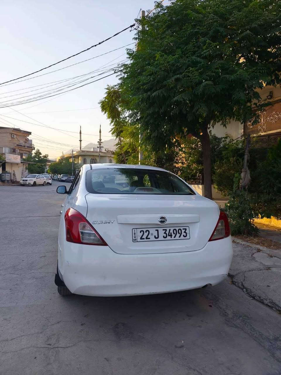 نیسان سەنی ٢٠١٤ 
بێ بۆیاخ 
٤ تایەی تازەی لە ژێرە 
بەرگە کوشنی تازەی تێ گیراوە
تەبرید سارد و گەرم بە شەرت
سەیارەکە کامل جاهیزە 
سعریشی ( 77 $ ) کەمێک مەجال 
***********
*********** رانية, السليمانية

