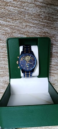 ساعة يد • للبيع • تفاصيل خاصة