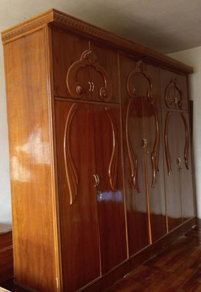 السلام عليكم غرفة مستعمله للبيع نظيفه مكاني بغداد قرب علوه الرشيد السعر 750 والاستفسار ***********
