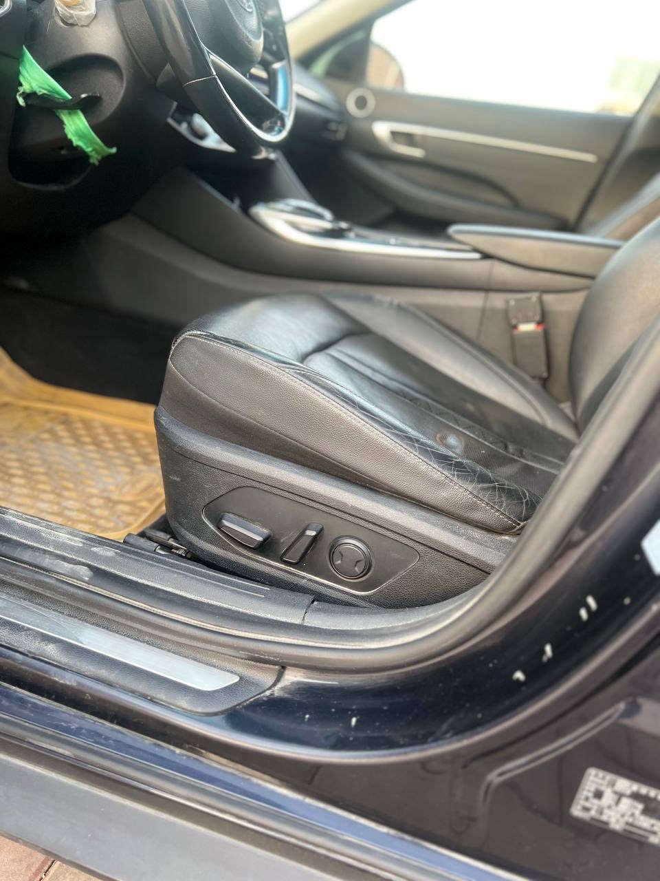 السلام عليكم
سوناتا مديل 20 

وارد كوري 

غاز اصل 

بيها ست قطع صبغ 

فول مواصفات  

سعر 110

معوقين قادسيه بعدله سنه وصير حره 

***********
