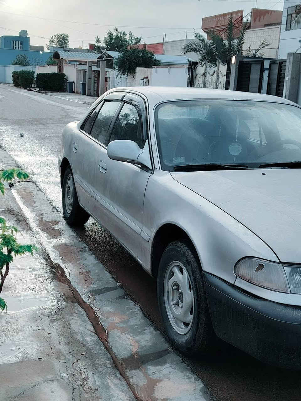 سوناتا 2 1994
رقم انبار سنوية 2028 
گير عادي
مكينة 1800 
كهربائيات شغالة
سيارة بدون صبغ بلادية على وضع الشركة
كهربائيات كلها بلاد ماملعوب بيها
السيارة استخدام شخصي باسمنا شرط التحويل
تخم تاير باتري سلف  دعاميات كلها جديدة شادلها
أخوان السيارة مامتعوبة يعني مو مال بياعة شراي الي يدور جنية
السعر 41 وبيها مجال بسيط
مكانها القائم ناحية العبيدي
***********
