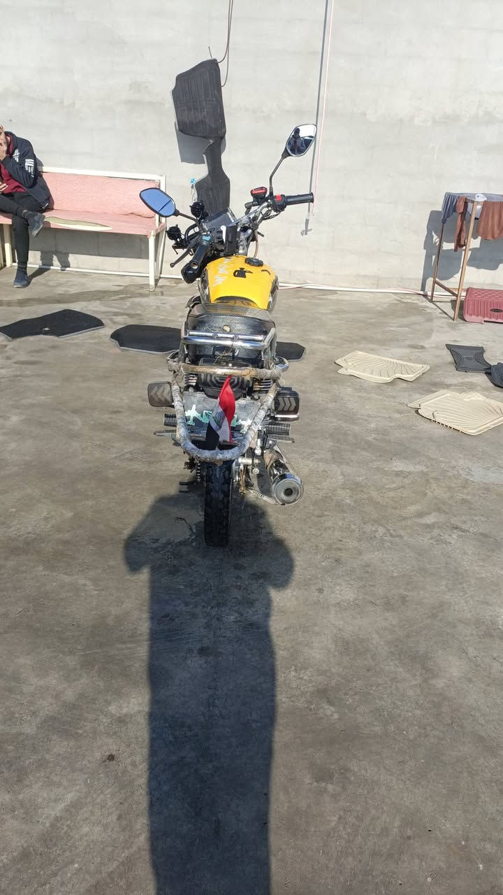 السلام عليكم
نامي برو اربعه گير موديل 25 اربعه گير 
محرك مفتوح ؟ اي مفتوح مبدل بستم او ولفات 
كهربائيات شغاله ؟ شغاله الكهربائيات والشاشه شغاله 
 بي الخبزه والمنتچل 
السعر 550او بي مجال مكاني داخل الزاب اتصل عل رقم ***********
