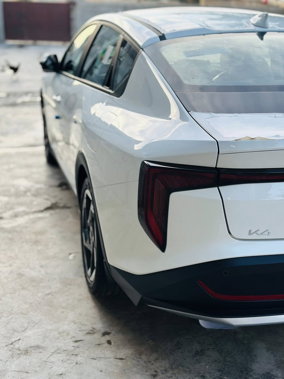 للبيع  K4  خليجي ضمان كيا المجموعة الدوليه
ماشية 500 كيلو

بيه 4 تبديلات دهن و 4 فلاتر مجانيه 

مرقم بغداد وكامل بسمي 

محرك 2000 دوش

كير AT

داخل لونين قرميدي و اسود 

بصمة 

تشغيل عن بعد 

مري شفط 

كاميرا دوارة 

حساس امامي خلفي

سايد بريك كهربائي

تحكم ستيرن جهتين 

ويل كب 17 

انارة ترحيبية

تبريد خلفي                                                                                   

مكان السيارة بغداد 

السعر 198 ورقه

رقم الهاتف ***********

متوفر واتساب
