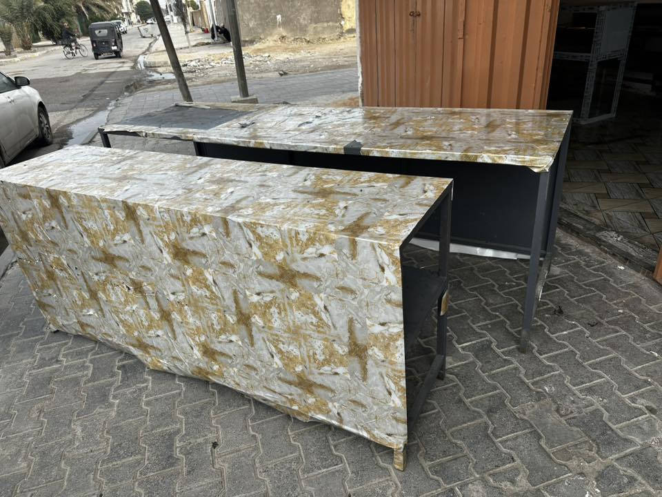 ميوزة حديد٣
١- ارتفاعه متر ونزال متر وعرضه ٢.٥ متر 
٢- ارتفاعة متر ونزال ٥٠ وعرضة ٢ 
٣- ارتفاع متر نزال متر وعرضة ٣ وبي طباخين 
المكان قرب مستشفى الحسيني 
***********
***********
