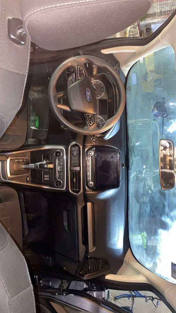 السلام عليكم فورد إيكو سبورت 2021 وارد أمريكي مكفوله سياره بدون حادث فول مواصفات السعر 120 كلش حلوه وجاهزه كل نقص ما بيها بالعافيه على يأخذها بغداد الحريه الأولى ***********
