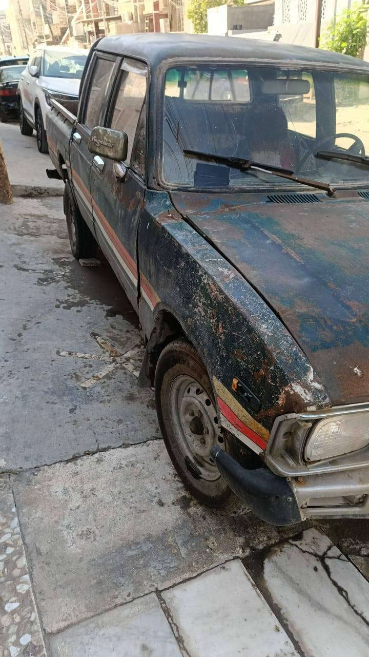 بيك اب تيوتا موديل ٨٣ محرك وكير بلادي هزة جديدة ورقم انكليزي وسنويه لغايه سنه ٢٠٣١ السعر ٢٨ ورقه مكانه الشعب للاستفسار الاتصال على الرقم *********** ابوعلي
