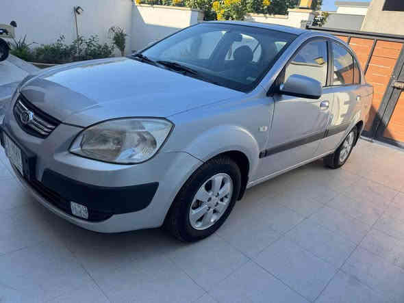 السلام عليكم كيا ريو 2009  خليجي محرك 1600  المرغوب بيها قطعتين  تبديل  جامرلغات امامية فقط الشواصي مكفولة السنوية نافذة السعر 82 وبيها مجال *********** بغداد
