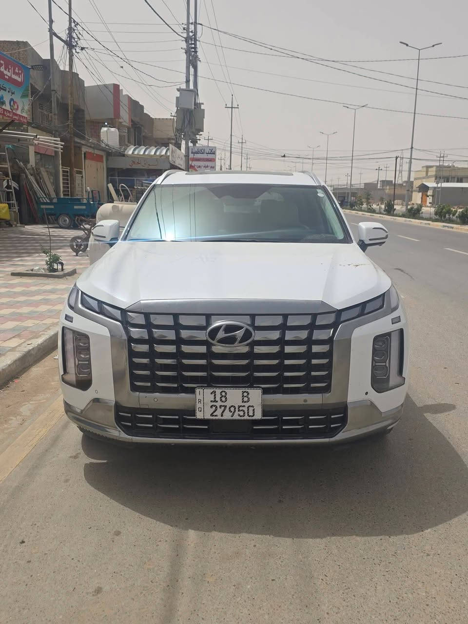 هونداي بلسايد 2024 فئة گلگرافي  فول 1/1 اعلى فئة
1 - اللون / ابيض
2 - العداد  / 55 الف 
3 - الرقم بابل شهداء باقي سنه و5 اشهر
4-  شاشة عرض(داتا شو)
5- المحرك   v6    3.8 <كير ومحرك شرط  +تبريد ثلج❄️>
6- بصمة تشغيل + بصمة ابواب +تشغيل عن بعد نظام تقديم وترجيع السيارة عن طريق البصمة
7- بانوراما اسود كنتاري
8-  فتحة سقف عدد ٢
9- سماعات هارمن گاردن
10- رادار امامي  + خلفي+رادار جانبي  
11- حساسات امامي + خلفي 
12-  كامرات عدد 6  360 درجة 
13- كشنات امامي خزن ميموري +مساج 
14-  كشنات كهربائي تدفئة وتبريد
15- كشنات جلد ابيض ملكي7 راكب قلاب كهربائي 
16- جميع الكشنات تدفئة تبريد
17- بردات جانبية
18- تبريد مركزي امامي + خلفي منفصل التحكم
19-تحكم ستيرن + شفتات
20- تدفئة ستيرن 
21- مرايا هيتر + تعتيم 
22- صندوق كهربائي شفط
23 - وضعيات قيادة  (٥)
24- ويل كب حجم  ٢٠ 
25- اوتو هولد + نقطة عمياء 
26- سايد بريك بصمة + مثبت سرعة
27- شحن لاسلكي 
28 - إشارات بالمرايا  + إشارات جانبيه
29 - اوتو هولد
30 - تحديد مسار
31 -شاشة ديجتال كبيرة
32 -تشغيل عن بعد 
33 - استيرن رجاج
34 - نظام HTRAC دفع رباعي 
35 - نظام مانع انزلاق 
36 - نظام نزول منحدرات 
37 -كشنات Vip منفصل ابيض
حادث ربع جاملغ وبنيد مدبل
الاستفسار على الرقم 
***********
سعر ٣٣٠ وبيه مجال 

والكثير من المواصفات لم تذكر بعد
