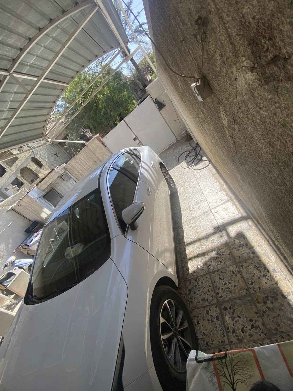 السلام عليكم 
دستروي للبيع 

 السياره كفاله عامه  وخير من الله

السعر 18500 وبيه مجال قليل 

مكاني بغداد شارع فلسطين 

***********
