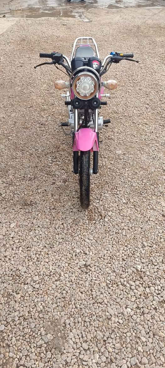 السلام عليكم
دايون عضم موديل 23 اوراق استنساخ كامله 
كفاله عامه السعر ٨٥٠ وبيها مجال 
مكاني حله ابو غرق 
***********
