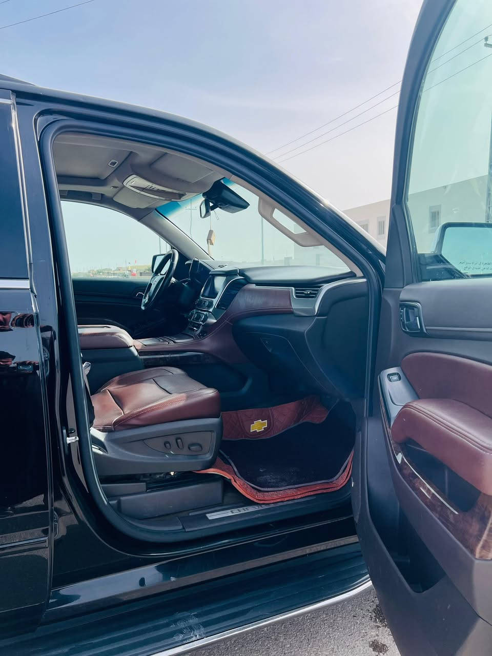 تاهو Ltz 2017   خليجي  رقم بغداد فول واحد ع واحد ماشيه 110  كفاله عامه بيه بارد  شويه بل جاملغ  ورصعه  مكينه كير كفاله بلادي بدون فتح جاهزه  من كلشي عنوان ناصريه سعر 365 ورقه ***********
