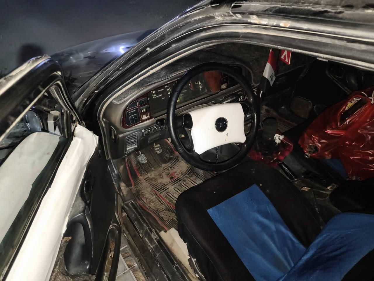 السلام عليكم سيارة للبيع (دايو برنس) موديل ١٩٩٥
كير عادي مكينه (بيها خيط تبخير) رقم بابل 
سنويه لل(٢٠٢٩) السيارة ب اسمي ويرادلها ترتيبات 
التبريد نقص بس راديتر السعر (٢٦) وبيها مجال بسيط
الرقم : ***********
