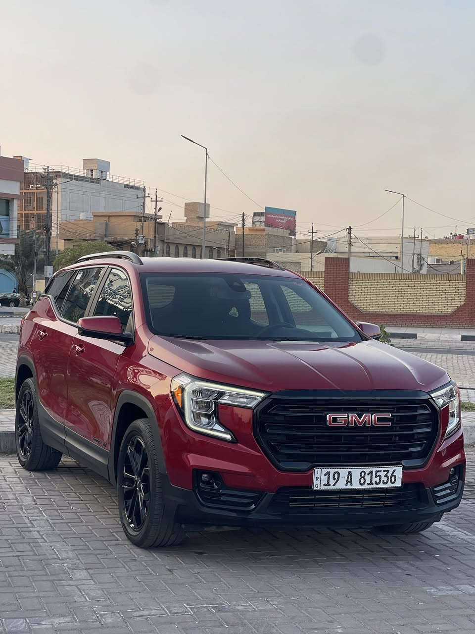 GMC TERRAIN Black TOP 2022
جي ام سي تيران بلاك توب 2022 لون احمر 
فول موصفات ماعدا الفتحة  
 كلين بدون حادث
مرقمة وجاهزة باسمي 

رادار جانبي رادار امامي 
تحديد مسار سياقة ذاتية
حساسات امامي خلفي 
محرك 15 توربو 
4ابواب بصمه 
تشغيل عن بعد 
سستم صوت bose 
كشنات تدفئة
كشن هزاز 
تبريد قطعتين  
كاميره دواره   
شاصي بشرط 
فقط ايرباك ستيرن
السعر 198 

للاستفسار اكثر ***********
