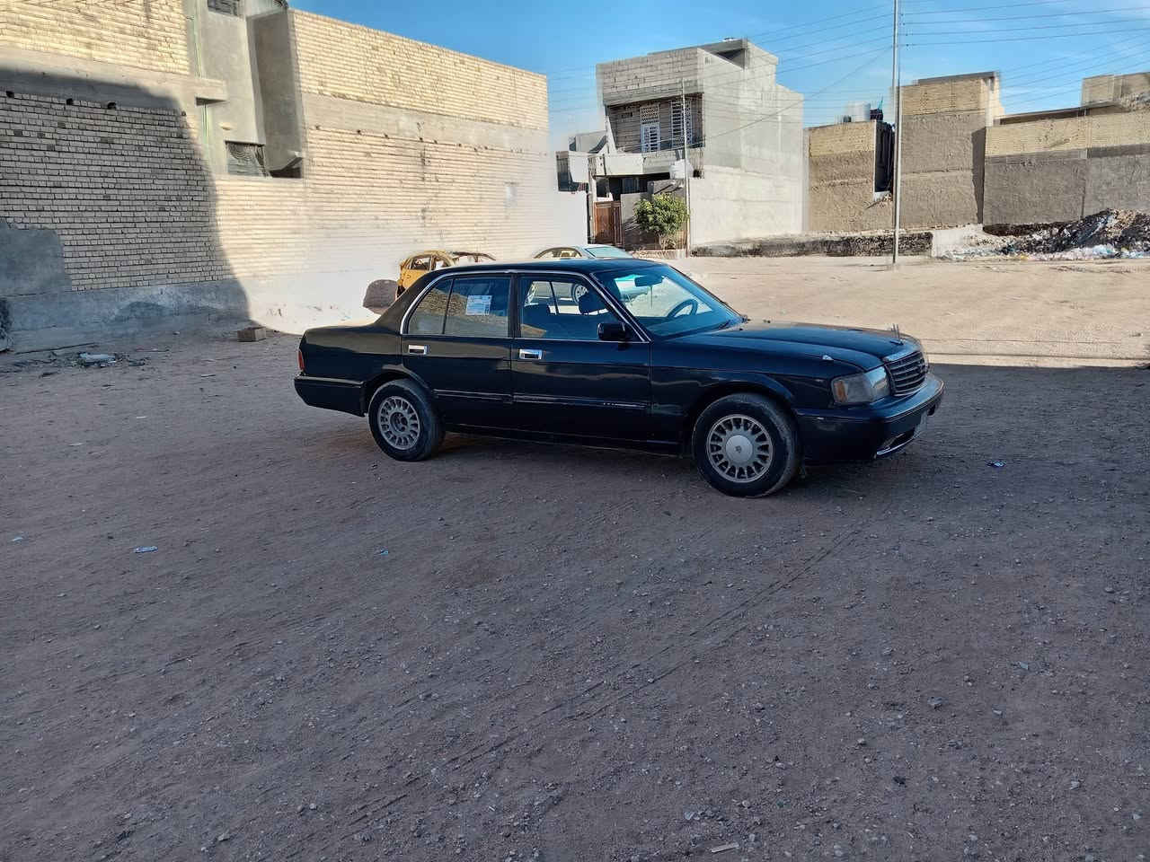 يا الله السلام عليكم سياره للبيع ارنب موديل 94 رقم مثنى سنويه 2028 تحويل كفاله من القصه 
ماكينه وقير خير من الله بطه حداديه 70%
السعر 52 ورقه وبيها مجال بسيط
مكاني كربلاء
***********
مكان كربلاء
