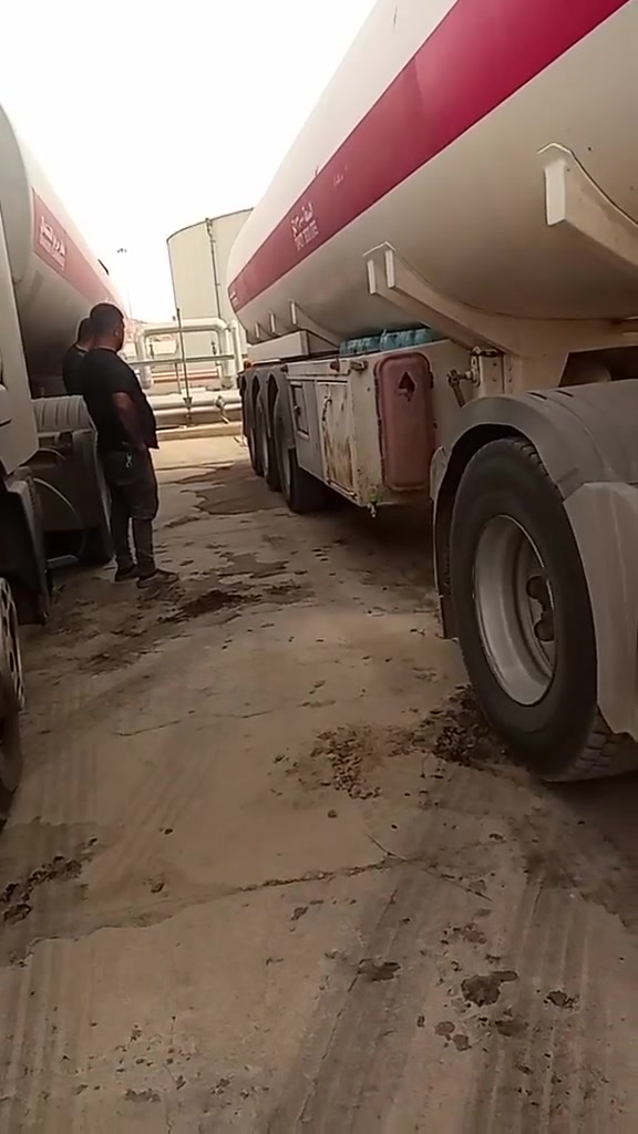 شركة عالم المعادن تحميل فوري من الدوره الى العقبه تفريغ مباشر اكرامية ٦٠٠ دولار مع  السلفه٢٤ورقه للقطع الاتصال على الرقم *********** ابو مصطفى
