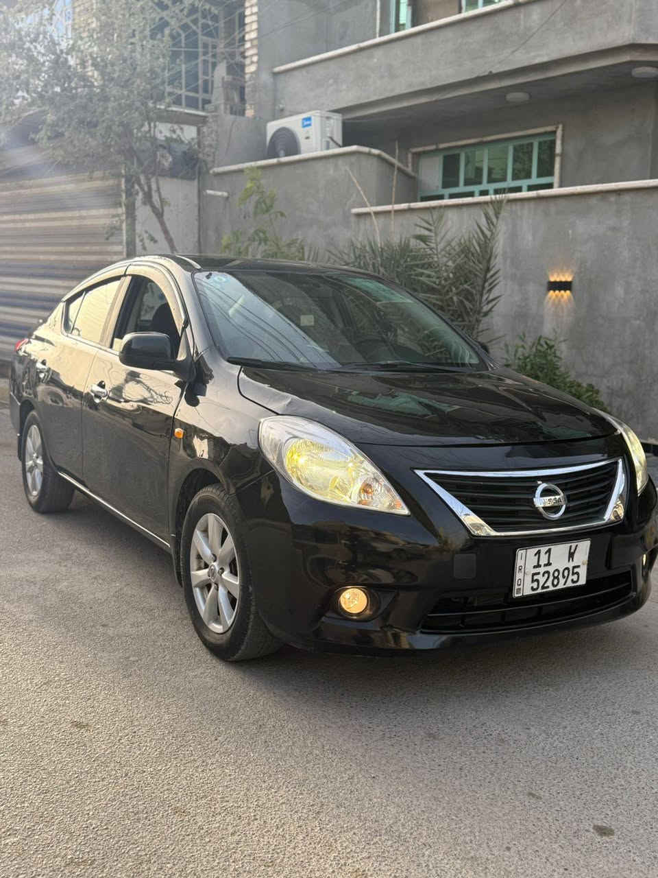 نيسان فيرسا موديل ٢٠١٤ وارد أمريكي بيهه جاملغ فقط بدون داخل مكينه وكير تبريد تخم تاير صدر جديد رقم بغداد نكليزي  سياره جاهزه من كلشي  مكان سياره بغداد تحويل مباشر سعر ٧٩ بيهه مجال   *********** بغداد, العراق
